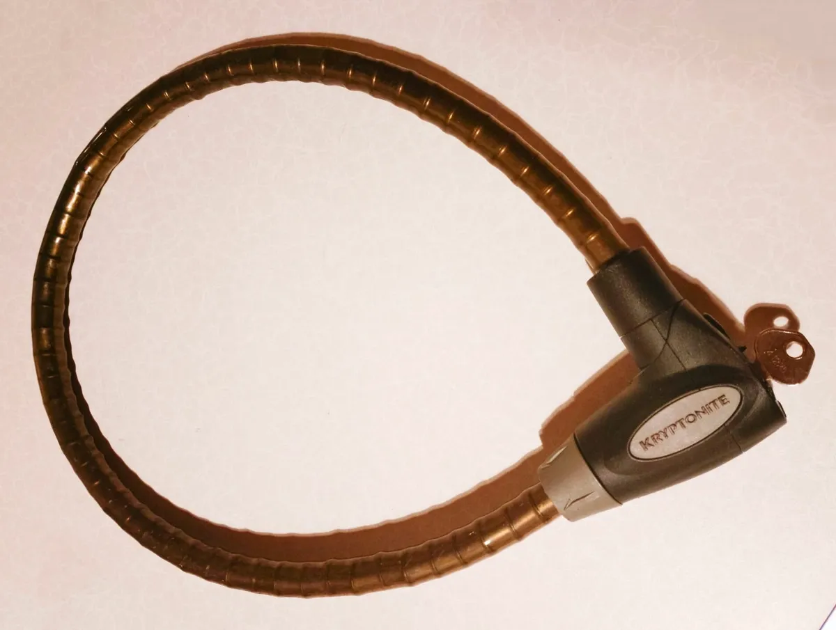KRYPTONITE BIKE LOCK. - Image 1
