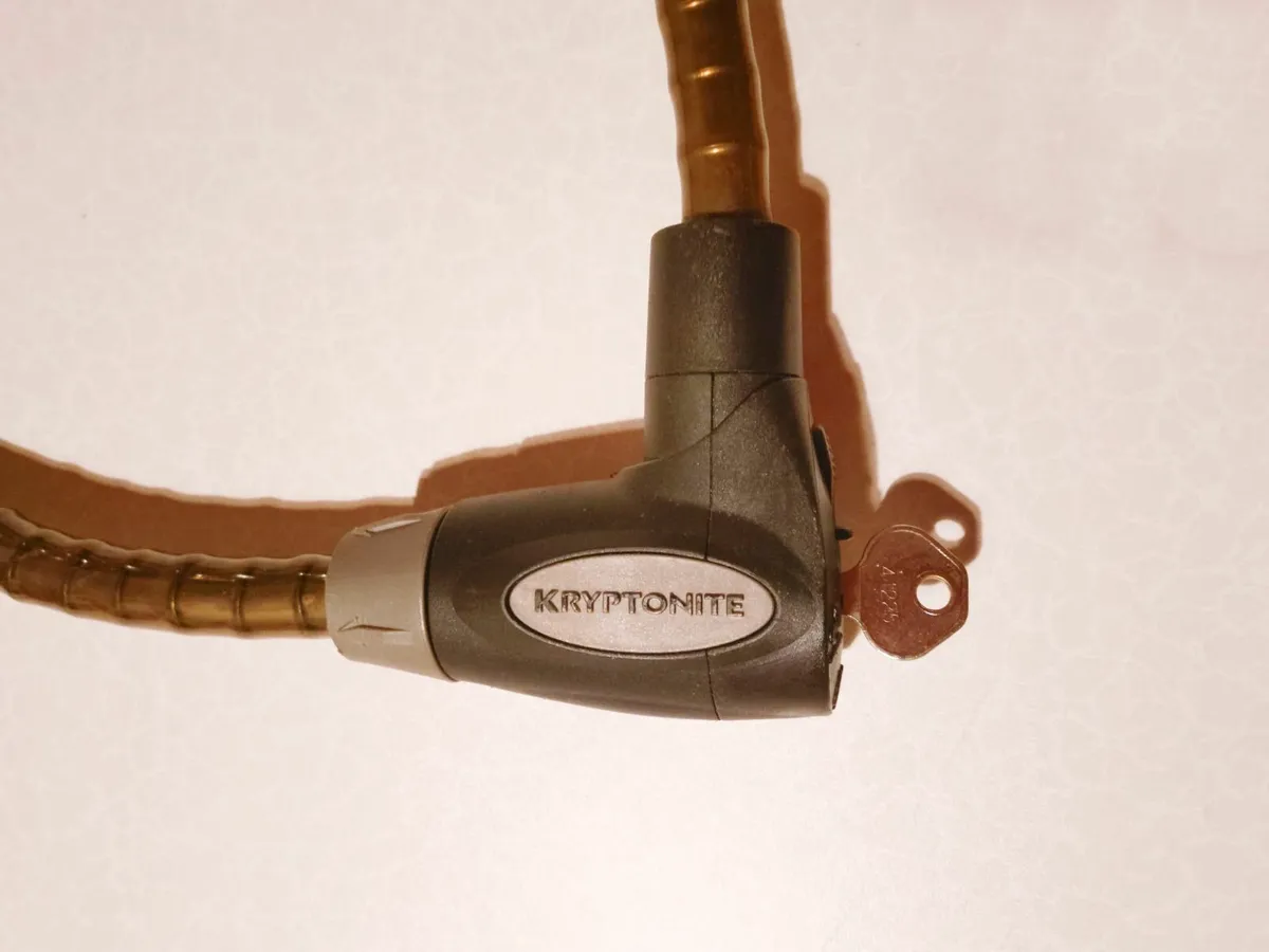 KRYPTONITE BIKE LOCK. - Image 2