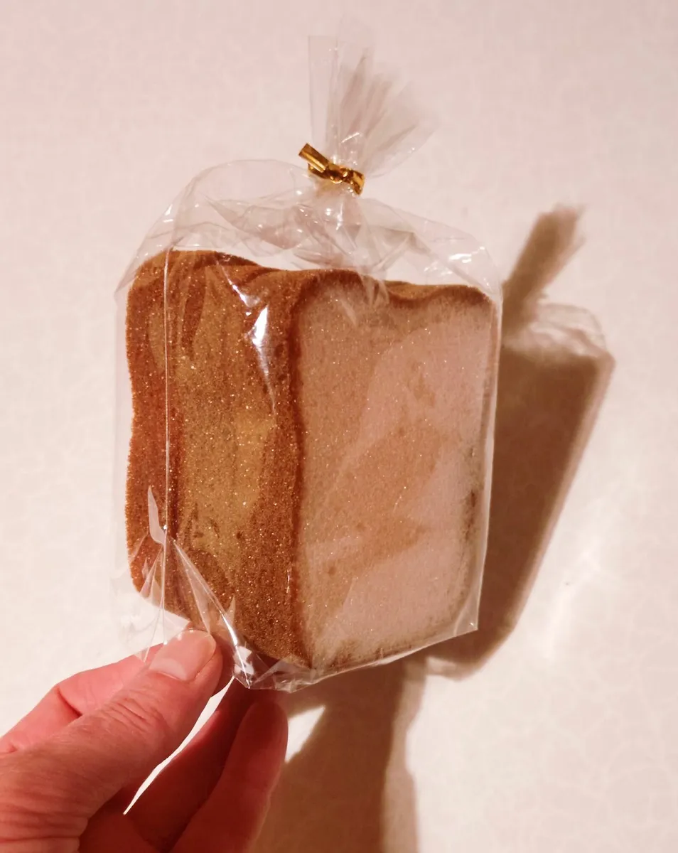 3 KITCHEN SPONGES (LOOK LIKE SLICES OF BREAD) NEW. - Image 2