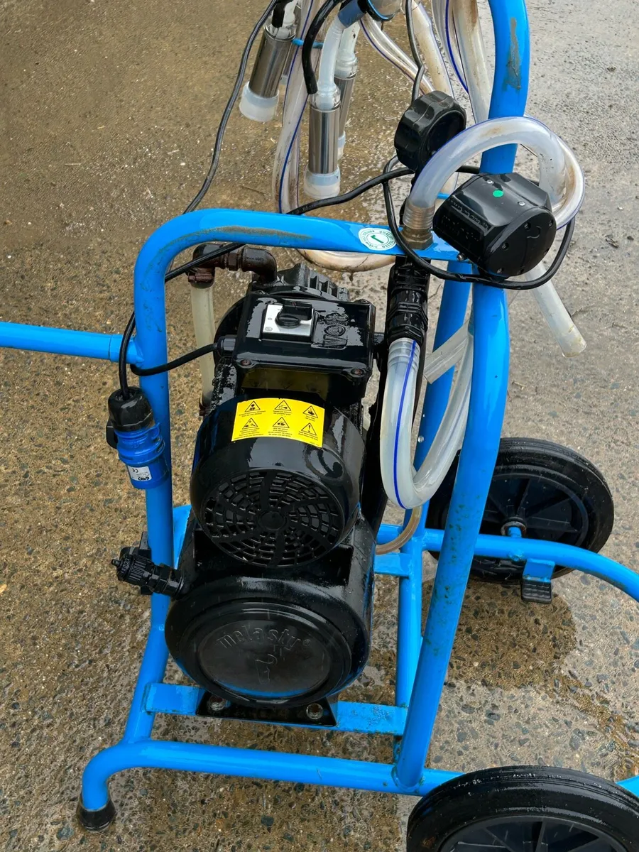 Portable milking machine - Image 3