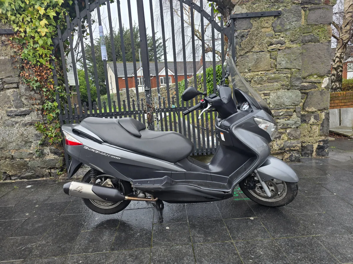 2012 SUZUKI UH200 BURGMAN MOTO4U - Image 1