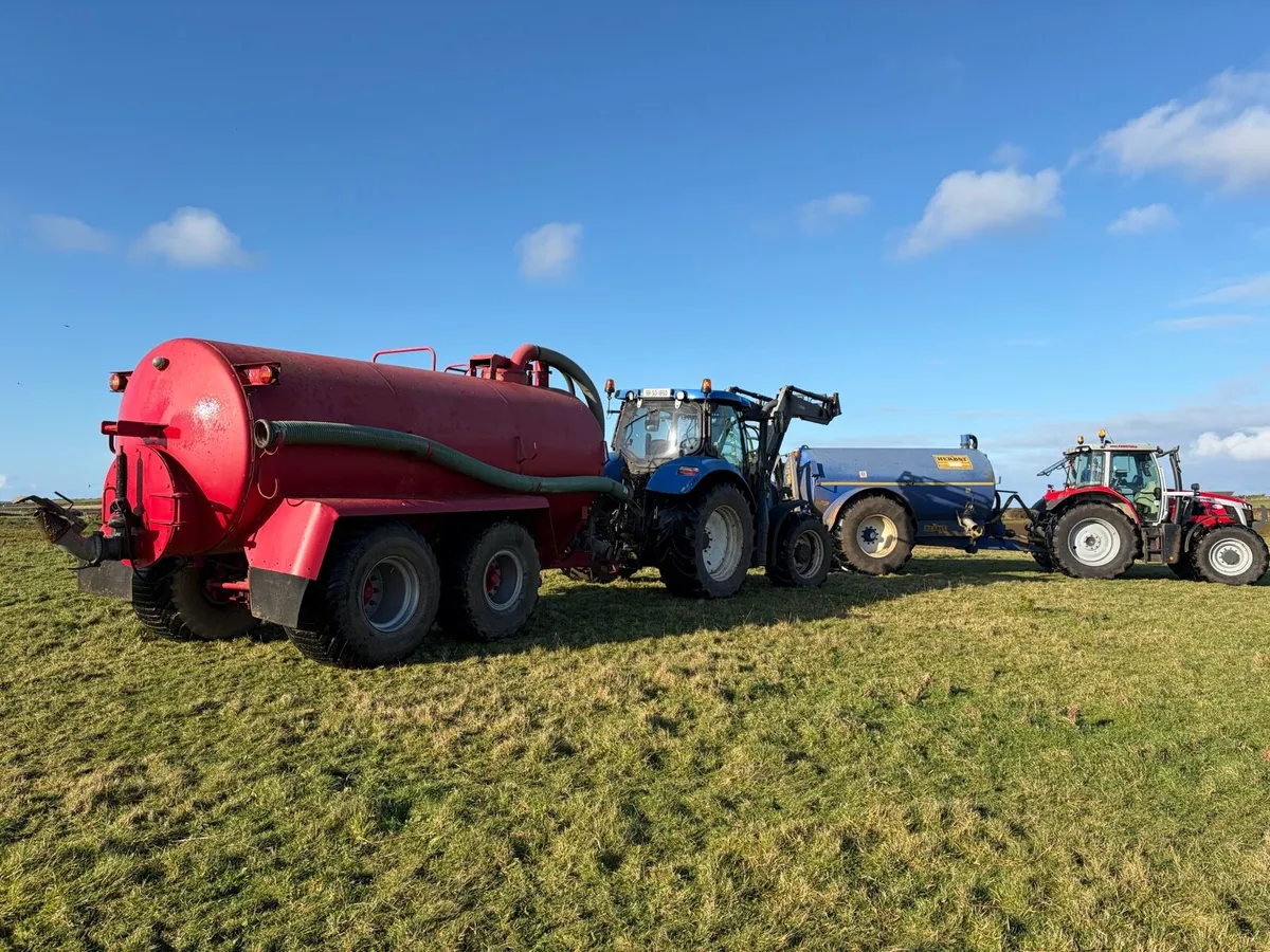 Tandem axle 2600g tanker - Image 1