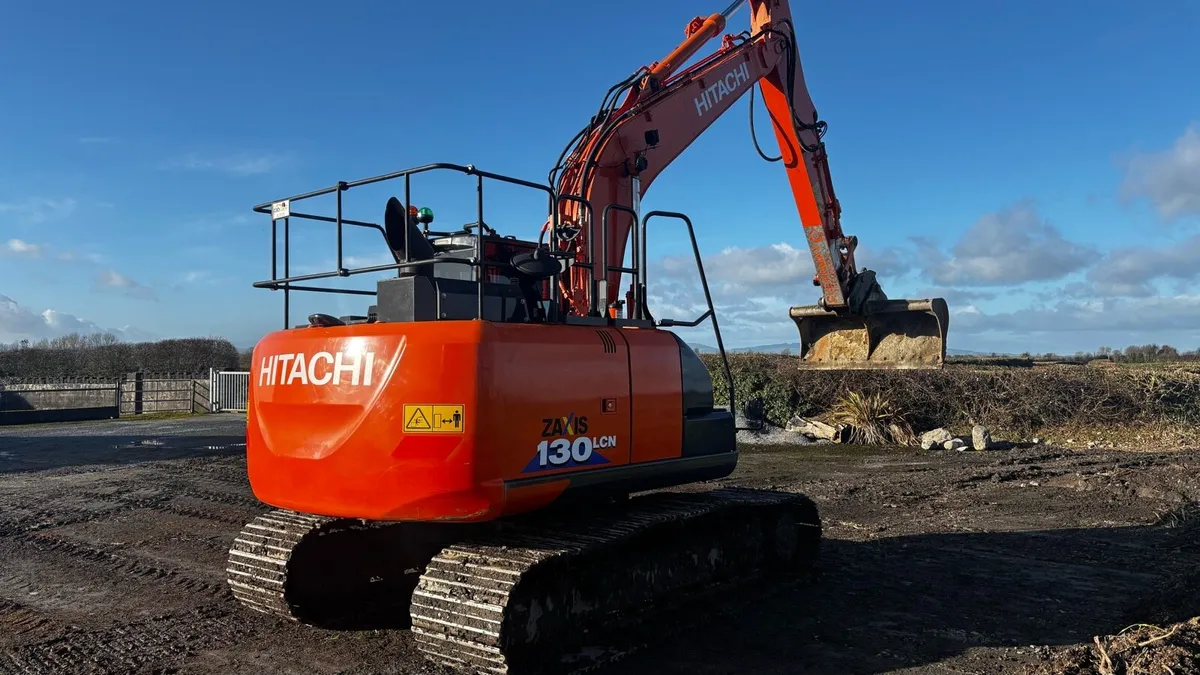 Hitachi Zaxis 130-6 - Image 4