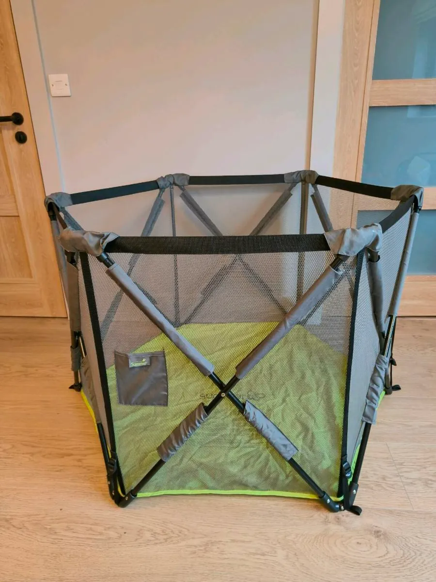 Summer Infant Play Pen - Image 1