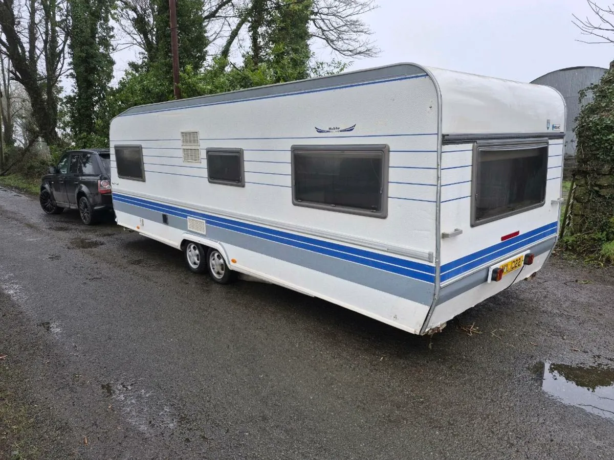 Hobby Caravan *Fixed Bed* - Image 3