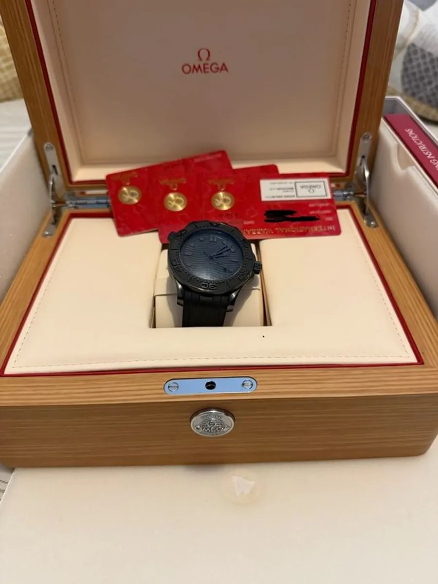 omega Seamaster 300m - Image 1