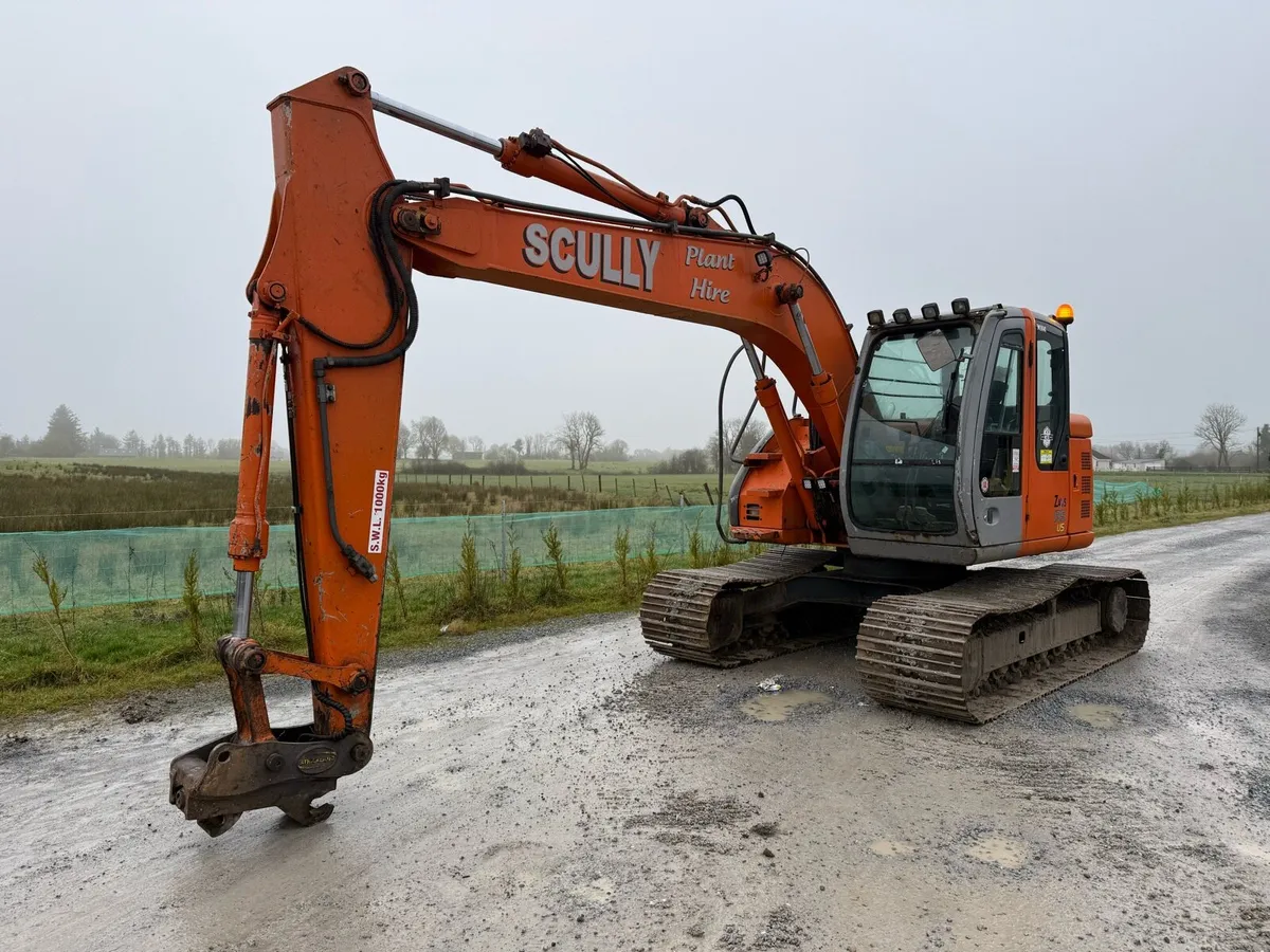 Hitachi ZX135-1 - Image 2