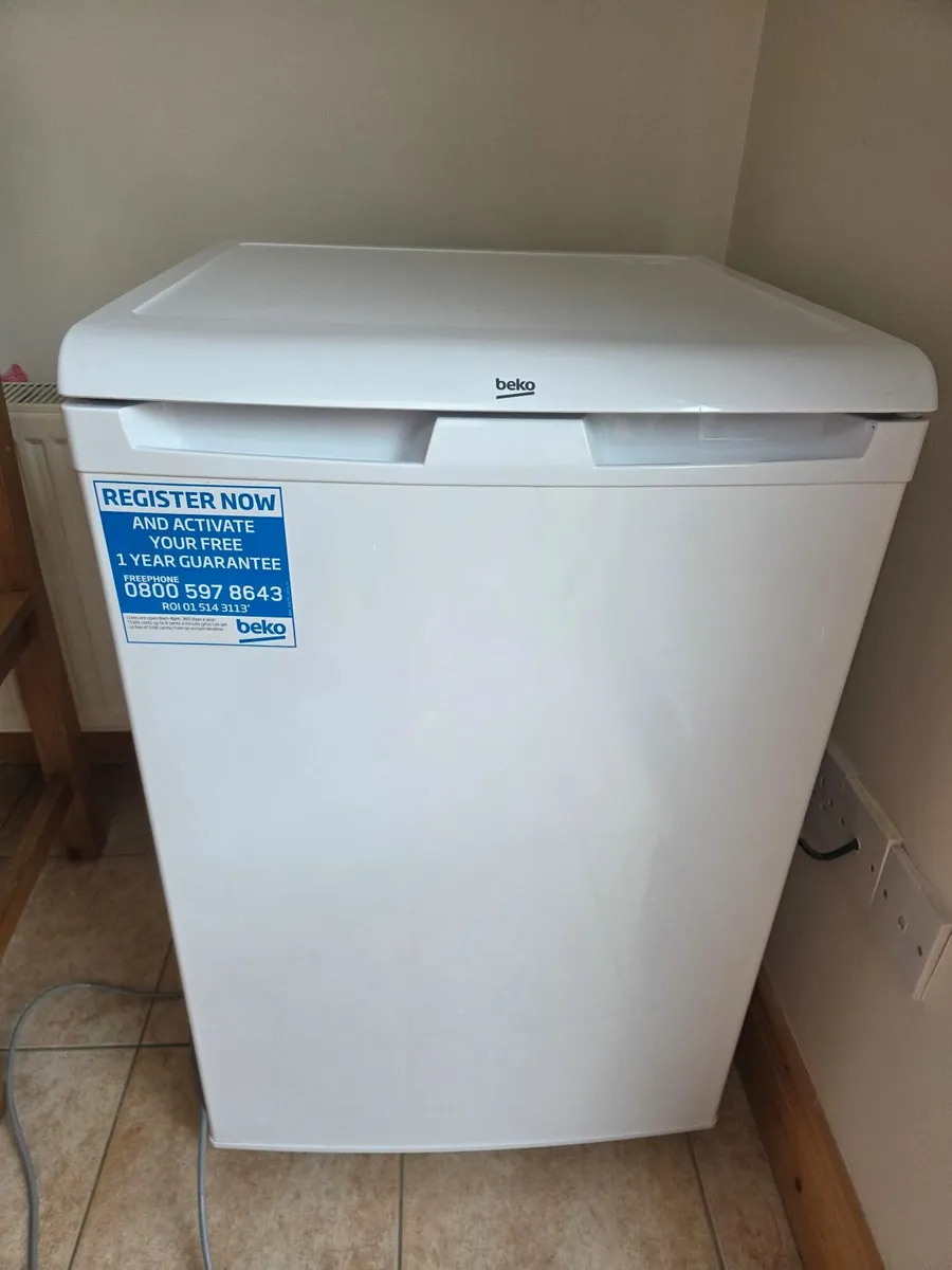 Frost free under the counter freezer - Image 1