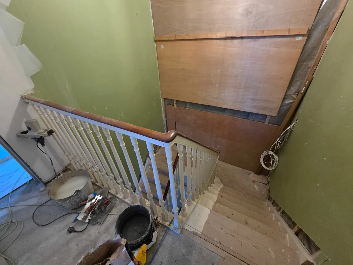 Used Solid Wood Stairs to recycle - Image 4