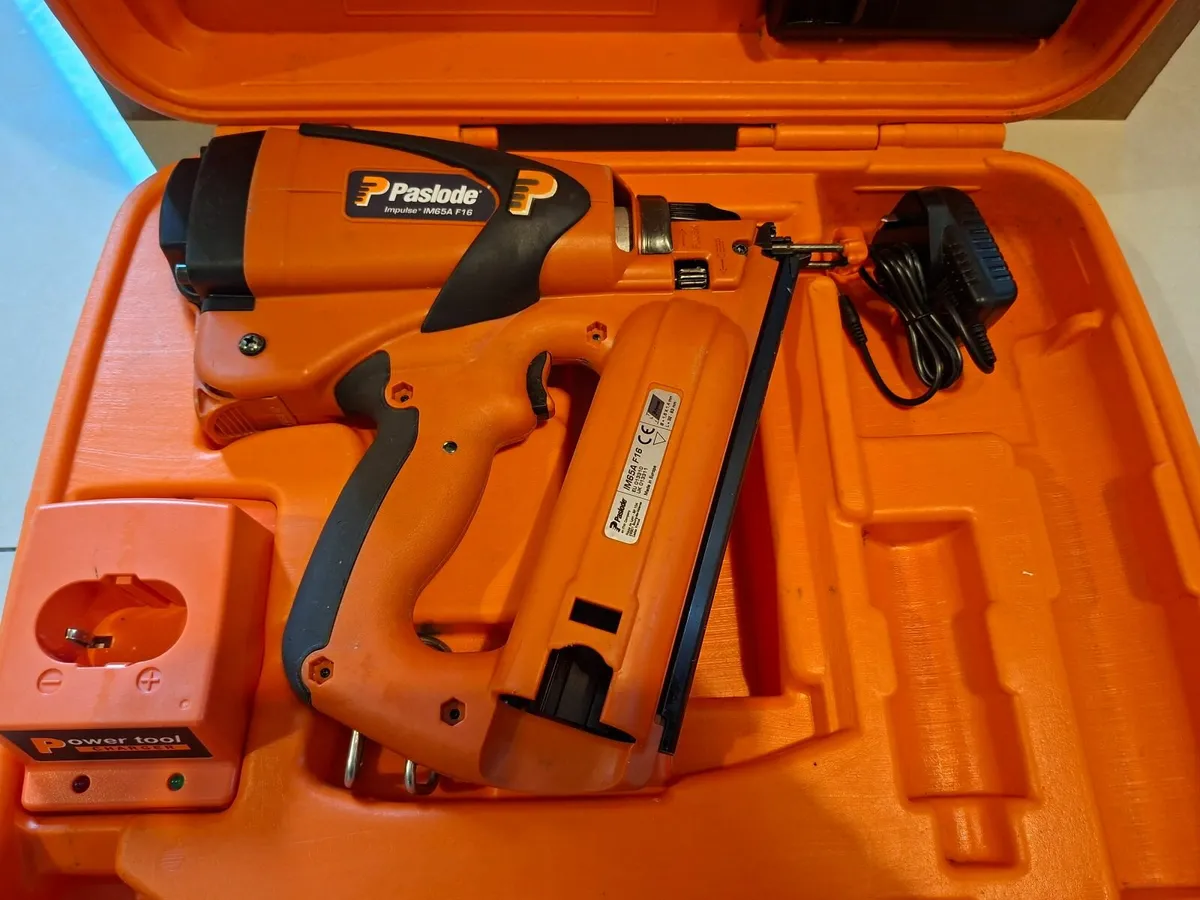 Paslode im65A F16 2nd fix Nail Gun"Fully Serviced" - Image 3