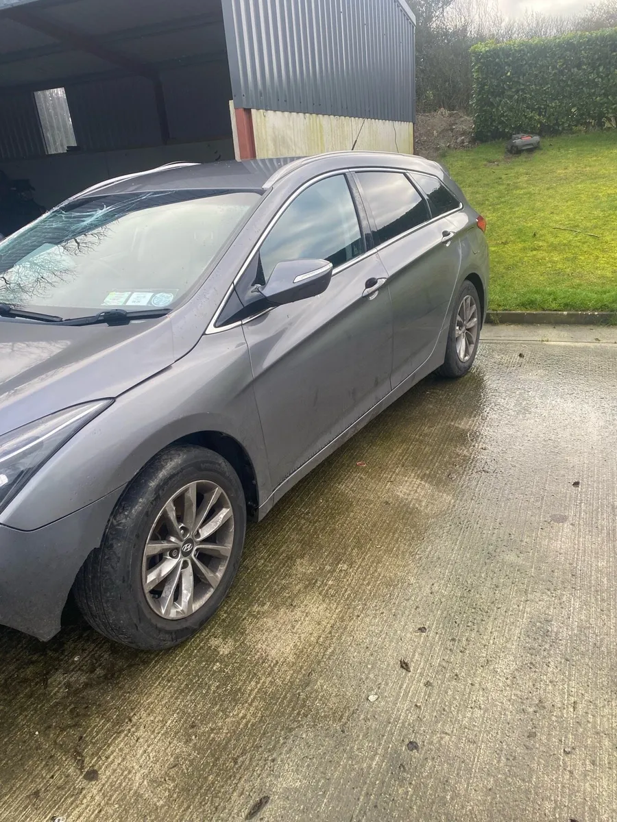 Damaged 152   Hyundai  I 40 parts - Image 4