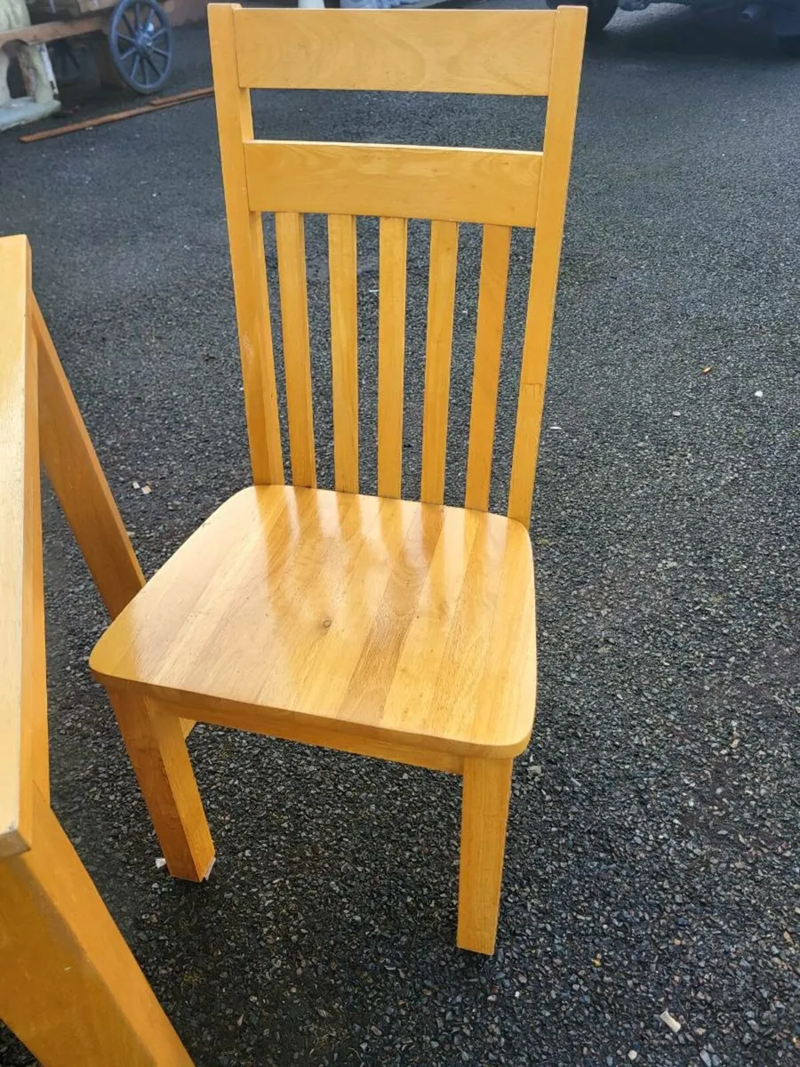 Large table and chairs - Image 2