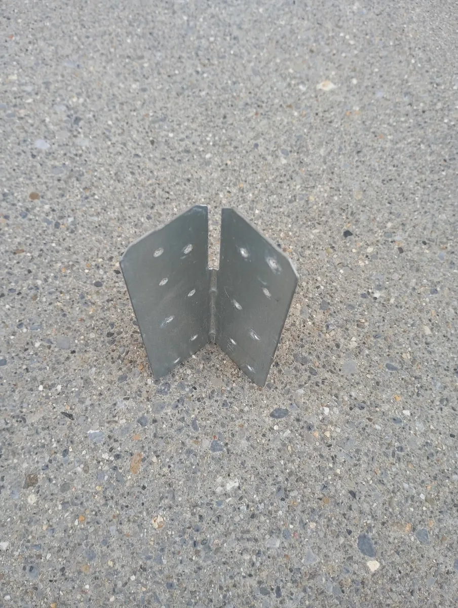 Metal Angle Brackets - Image 4