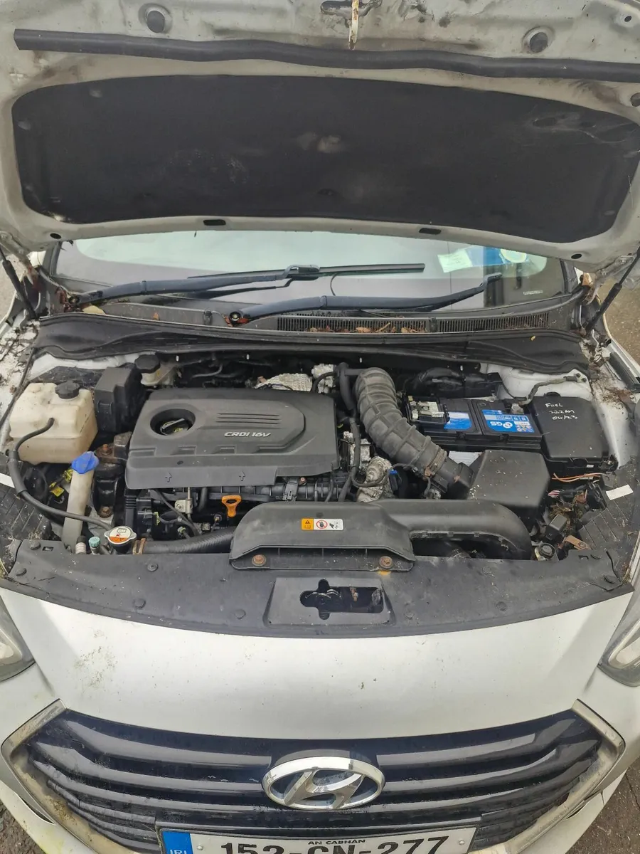 Hyundai I40 For Breaking Or Repair - Image 2