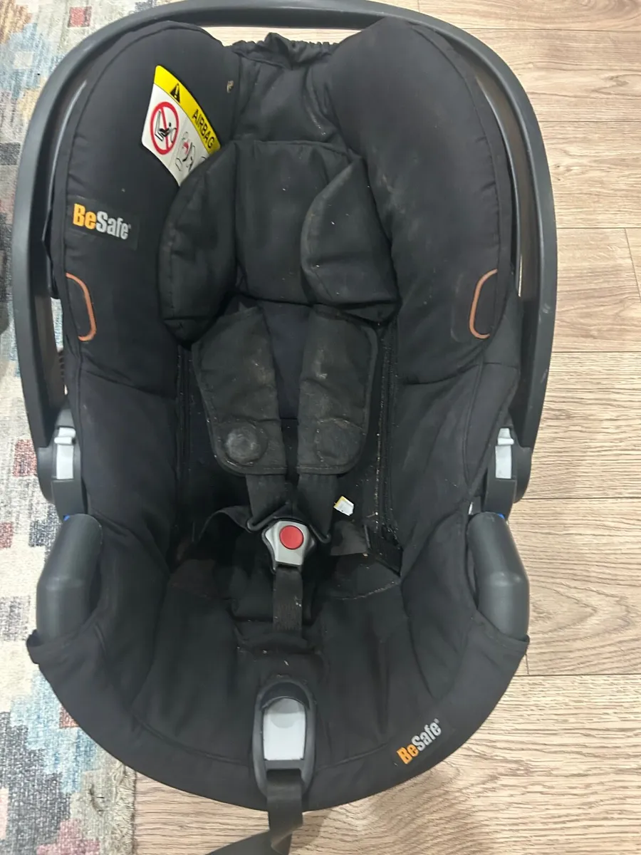 Be Safe iZi Go X1 car seat and Isofix base - Image 1