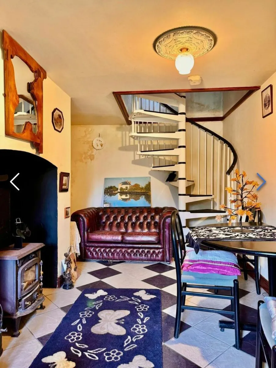 Spiral stairs - Image 1