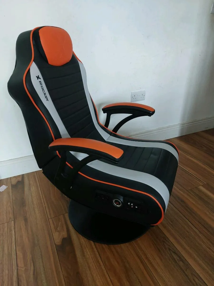 Gaming chair - Image 4