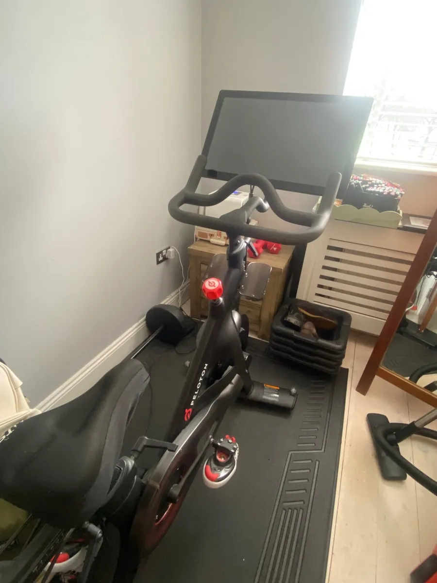 Peloton - Image 1