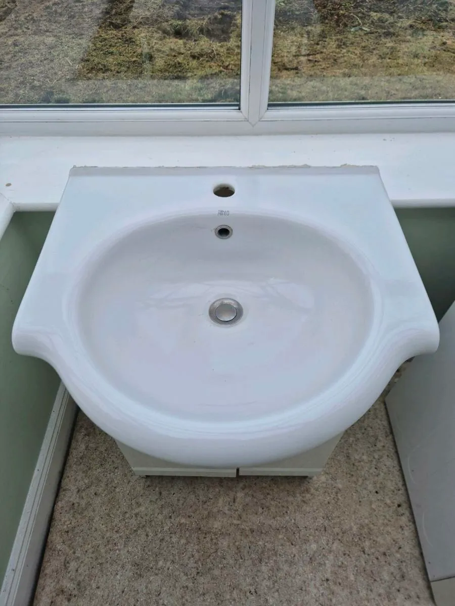 Bathroom wash hand basin and cabinet - Image 3