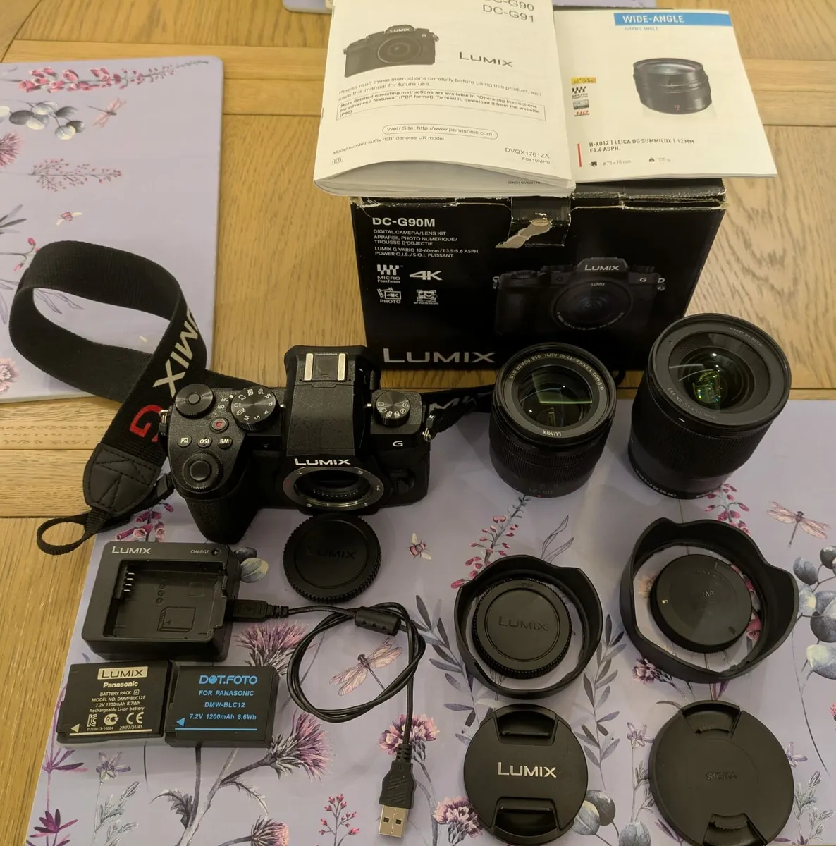 Panasonic Lumix G90M Mirrorless camera + 2 lenses - Image 1