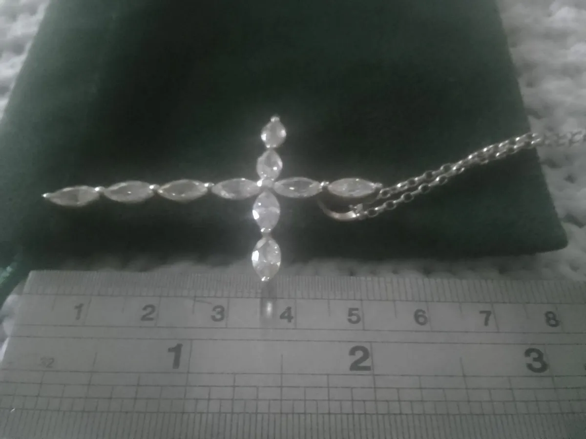 Sterling Silver lge topaz cross pendant 20" - Image 2