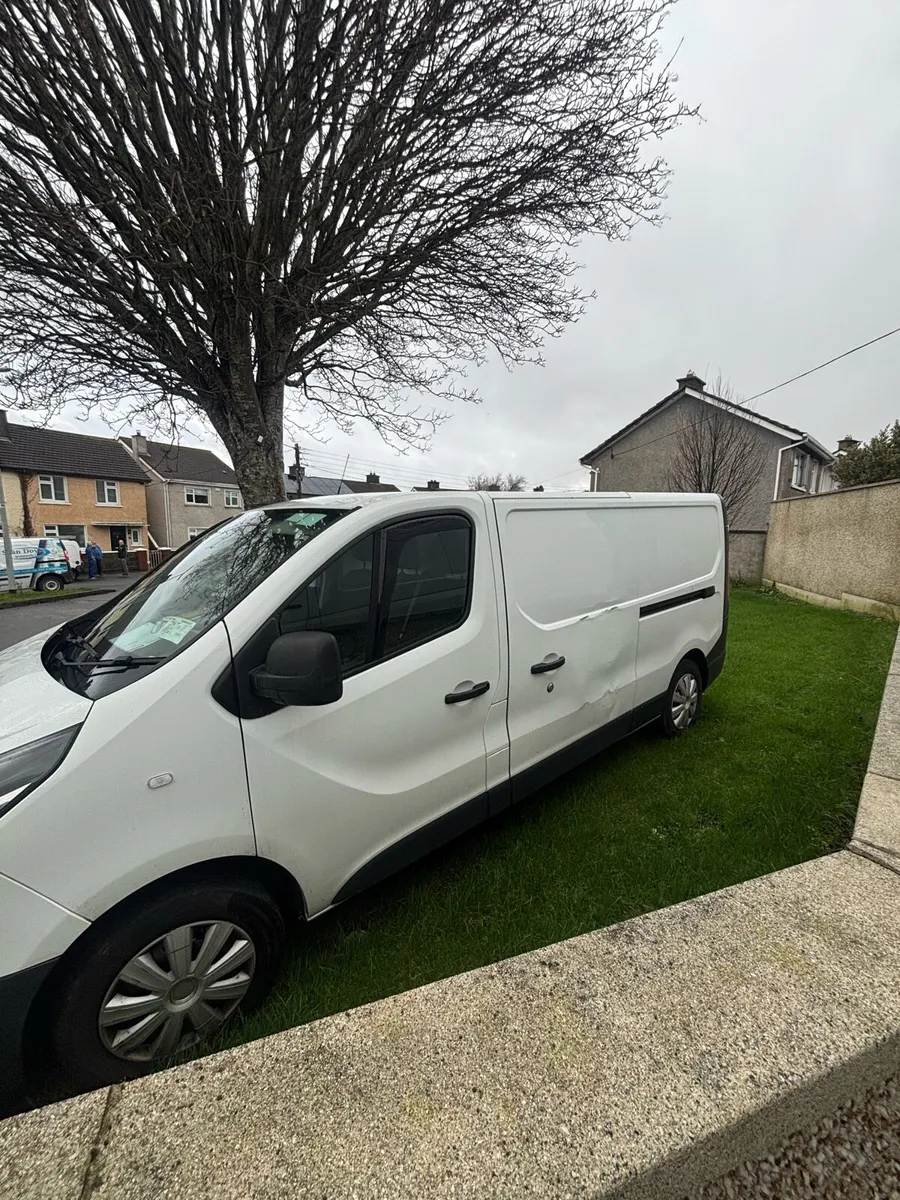 Renault traffic - Image 2