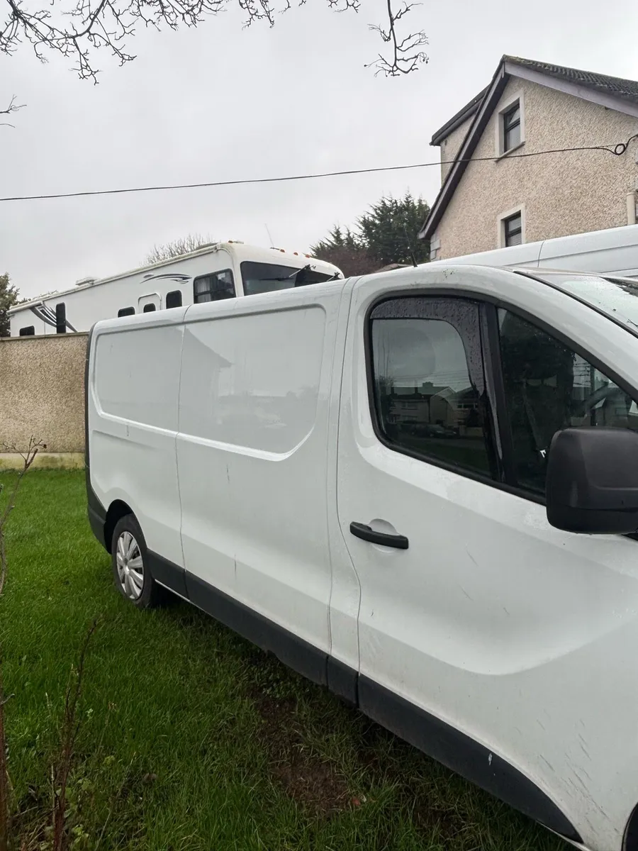 Renault traffic - Image 4