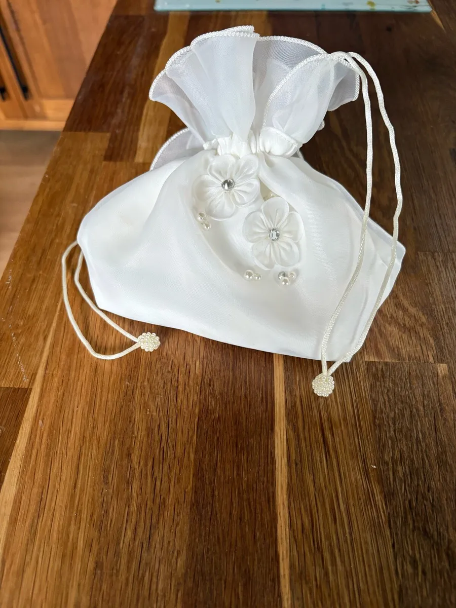 Communion dress - Image 3