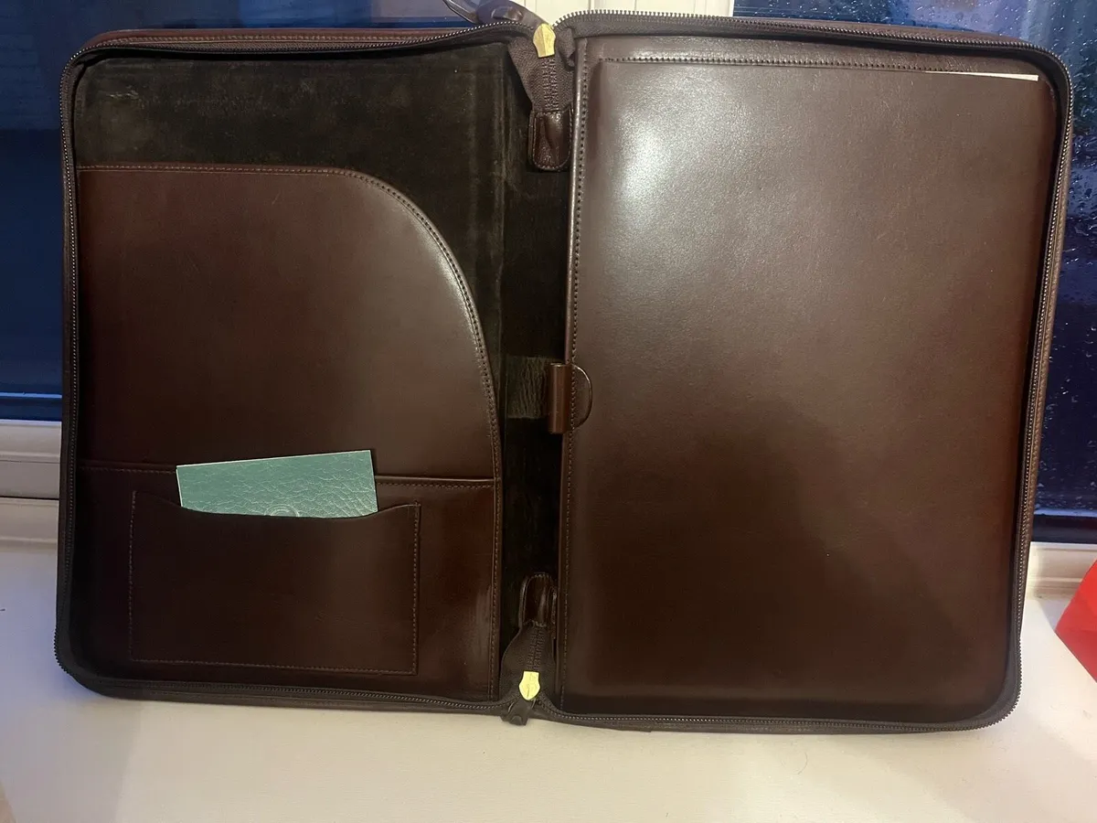 Leather document holder - Image 2