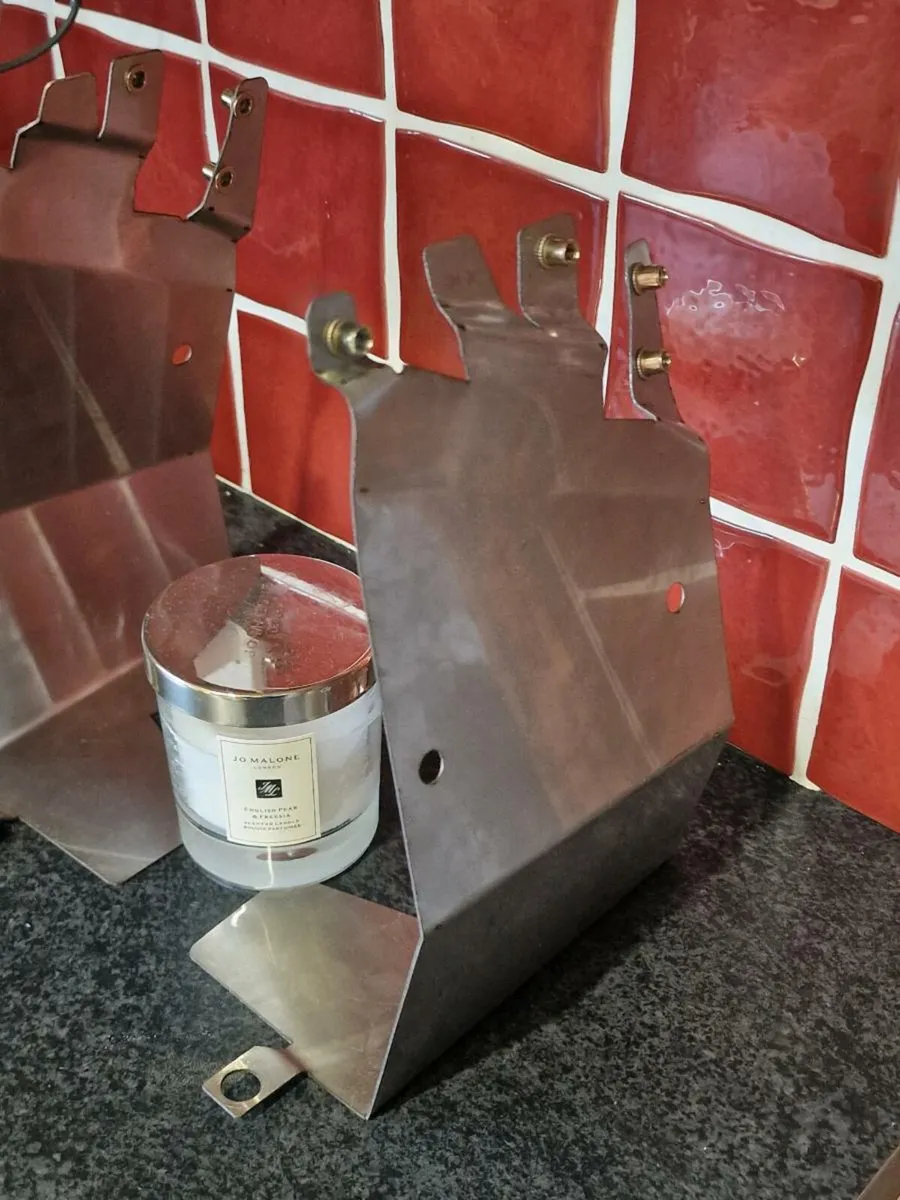 Mitsubishi evo 5 spoiler brackets - Image 2