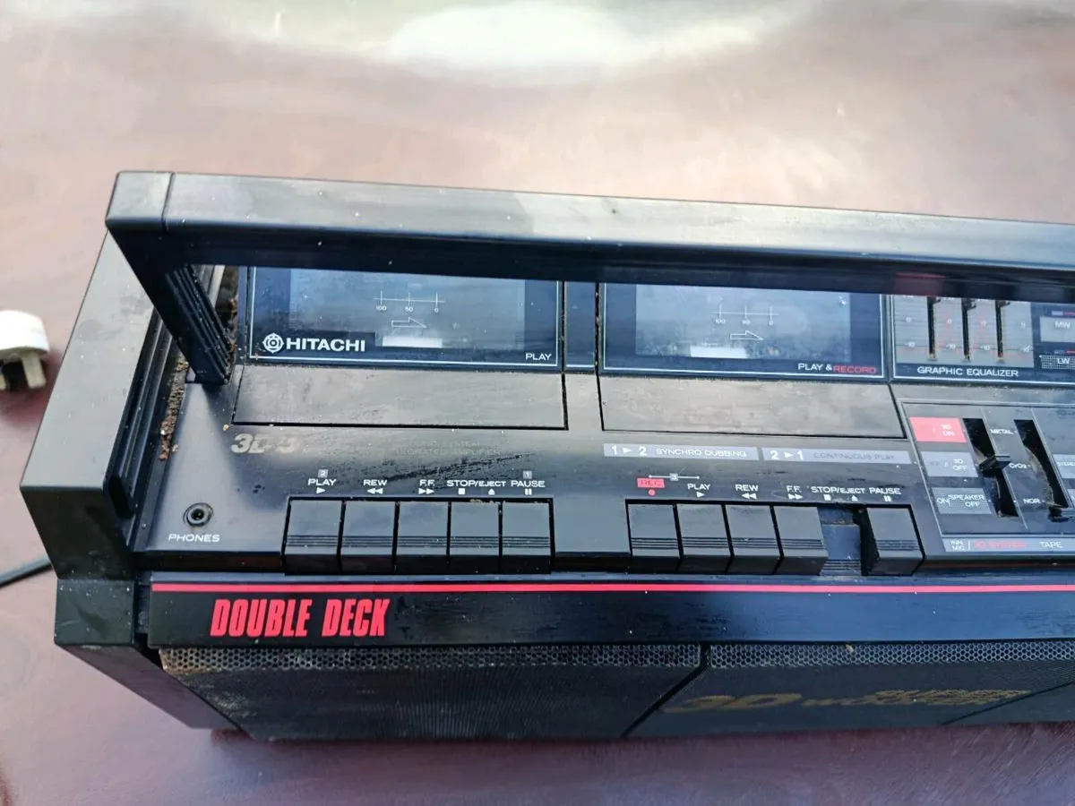 Hitachi 3D super woofer working perfectly 1990s - Image 2