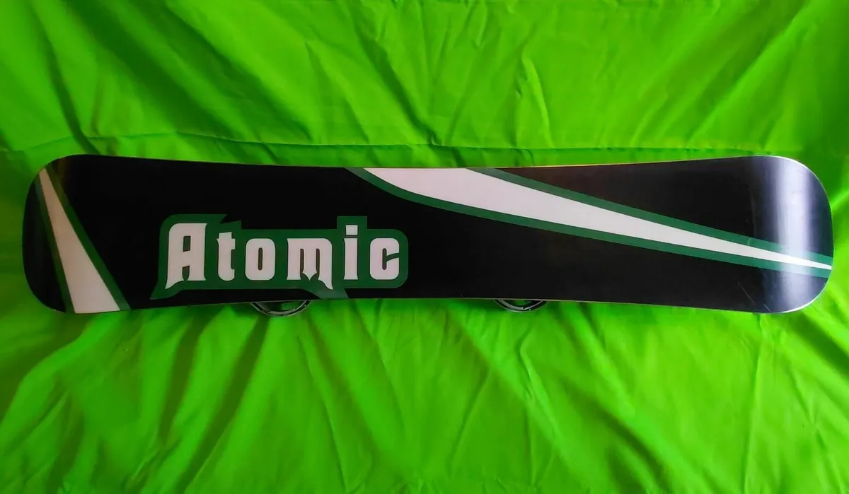 Snowboard  Bindings Excellent Condition Quick Sale - Image 4