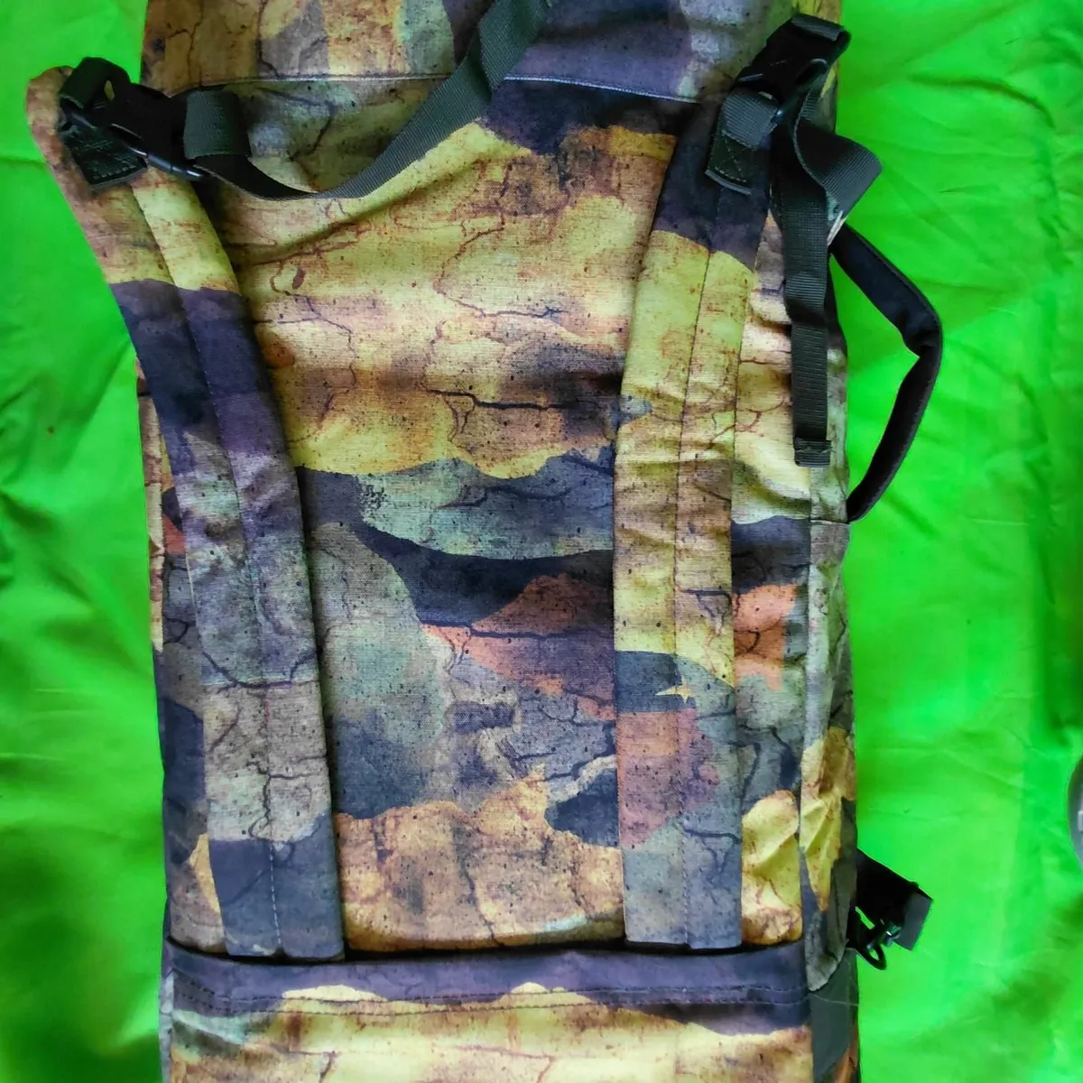 Snowboard  Bindings Excellent Condition Quick Sale - Image 3