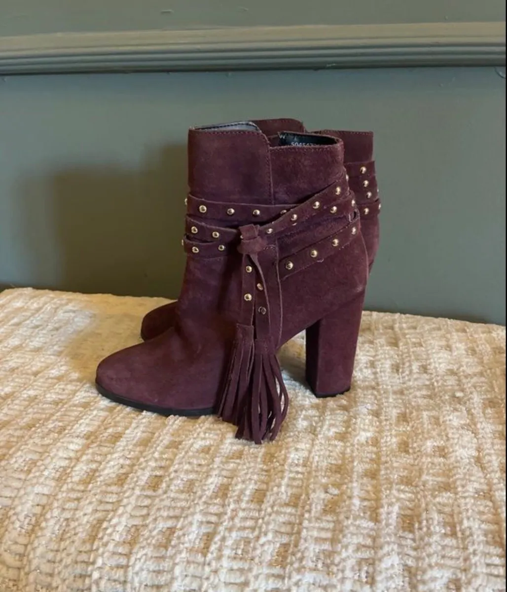 Suede boots women’s - Image 1