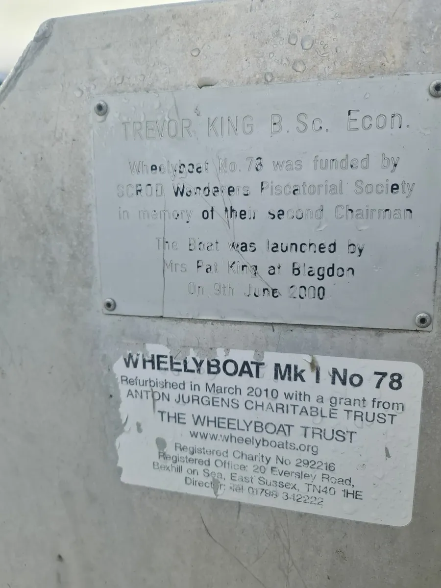 ALUMINIUM BOAT AND TRAILER WITH RAMP - Image 2