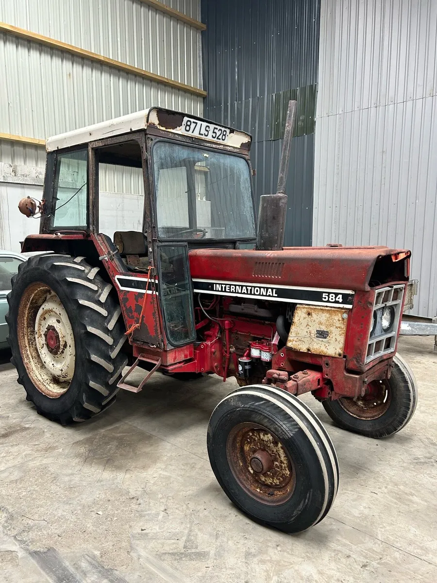 International 584 One Owner Tractor - Image 3