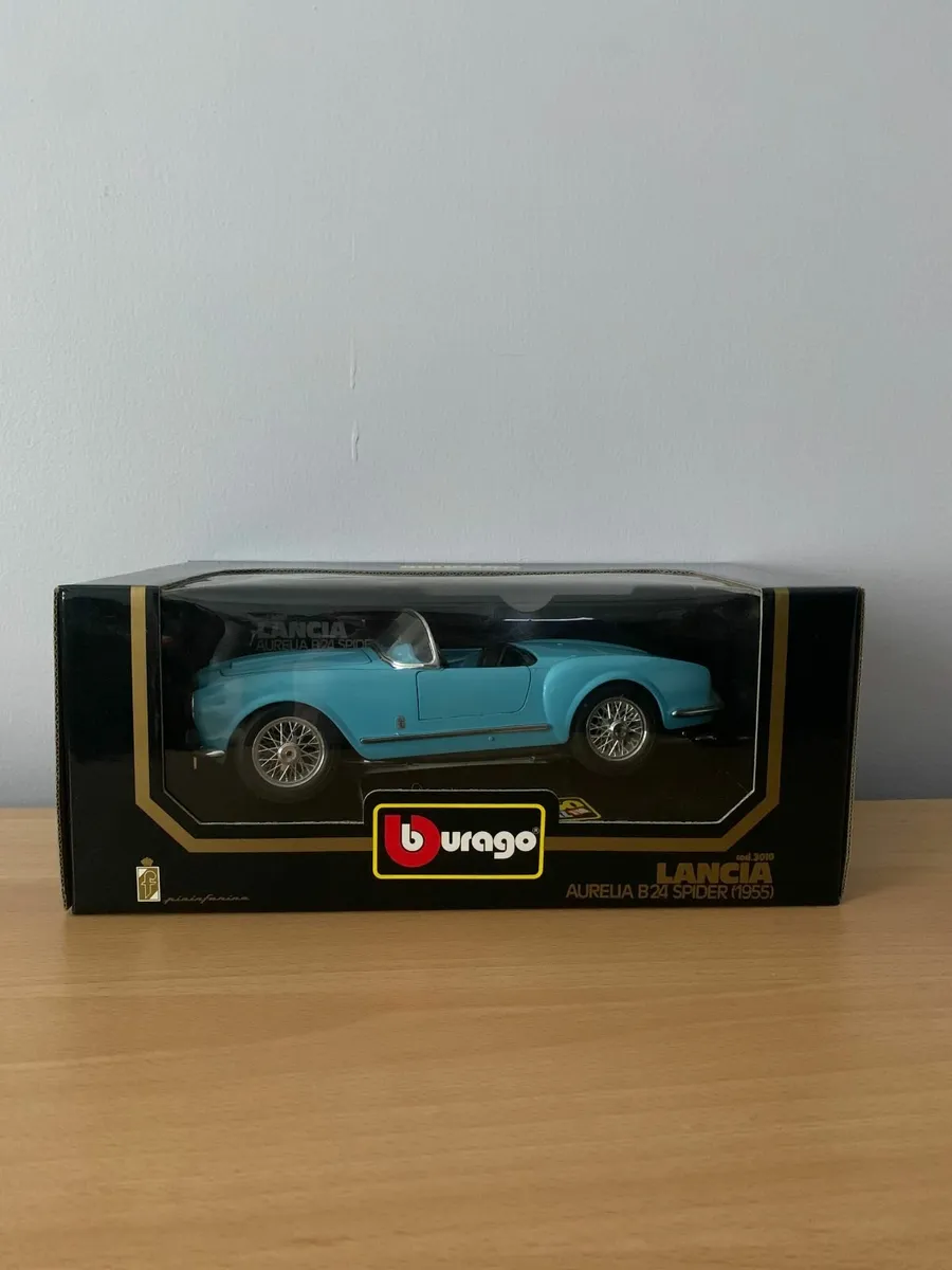 Lancia Aurelia B24 Spider (1955) 1/18 Burago Model - Image 2