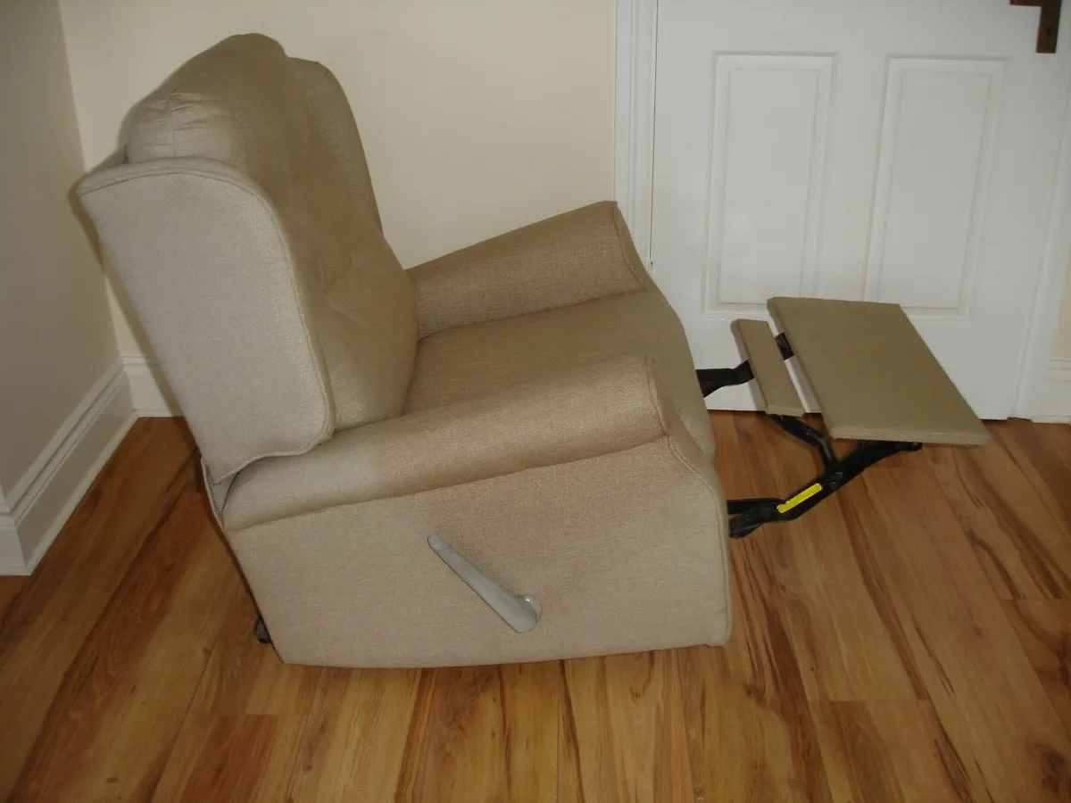 Parker Knoll Recliner - Image 3