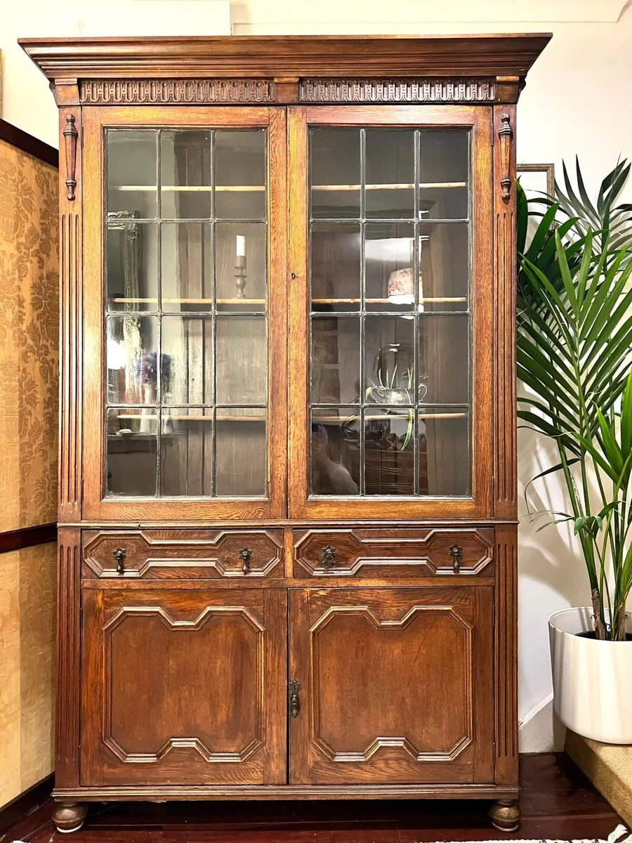 Antique oak cabinet - Image 2