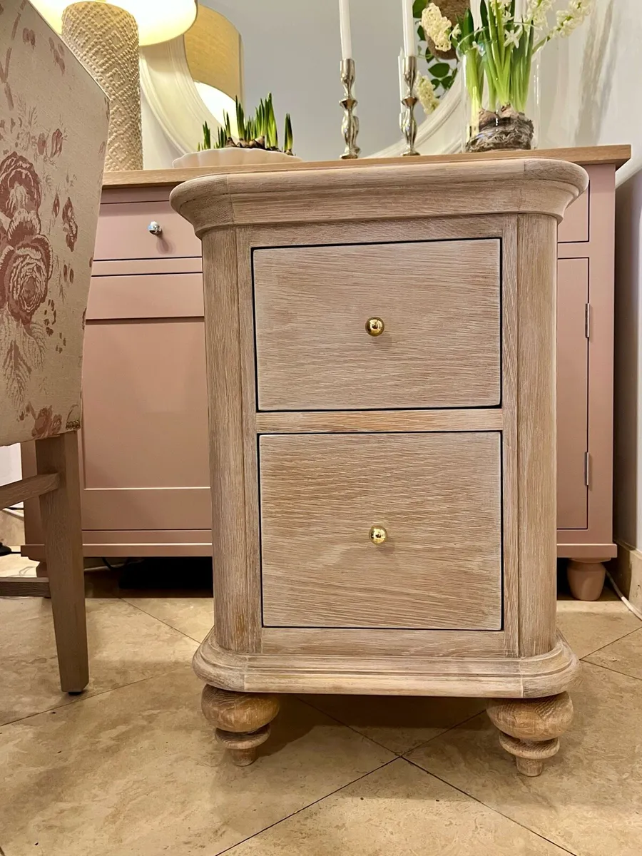 Oak bedside tables - Image 3