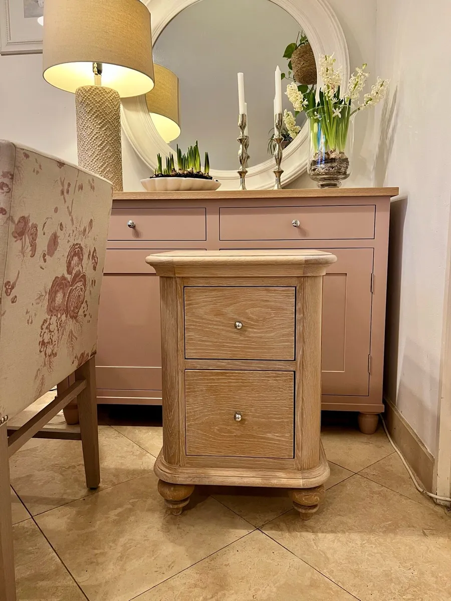Oak bedside tables - Image 4