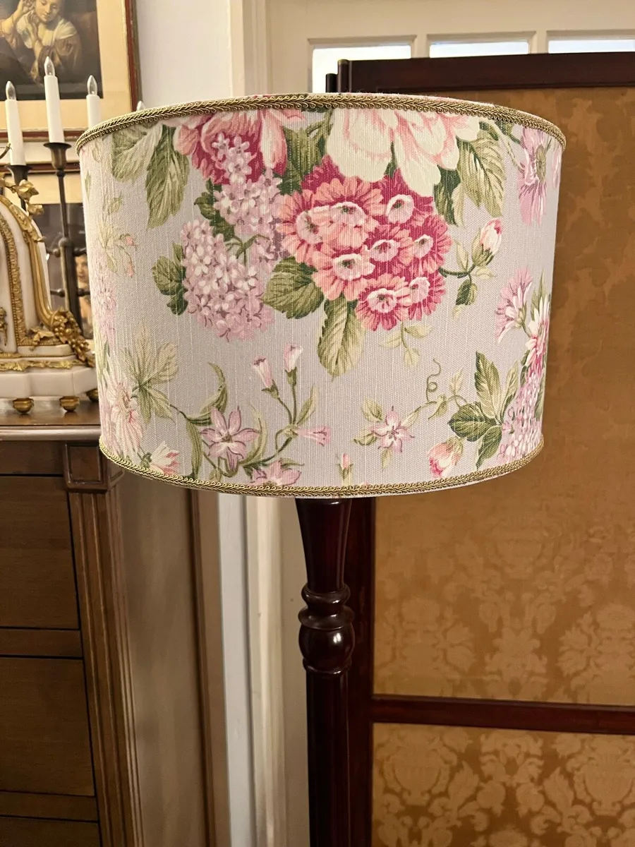 Vintage floor lamp and shade - Image 3