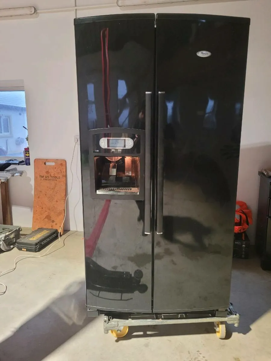 Whirlpool fridge freezer & range Master - Image 1