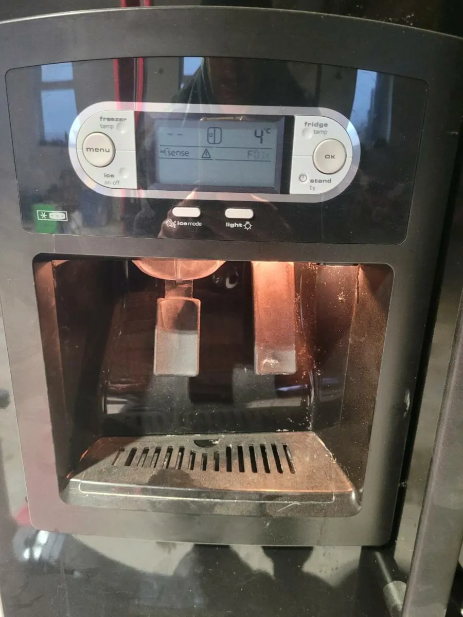 Whirlpool fridge freezer & range Master - Image 3