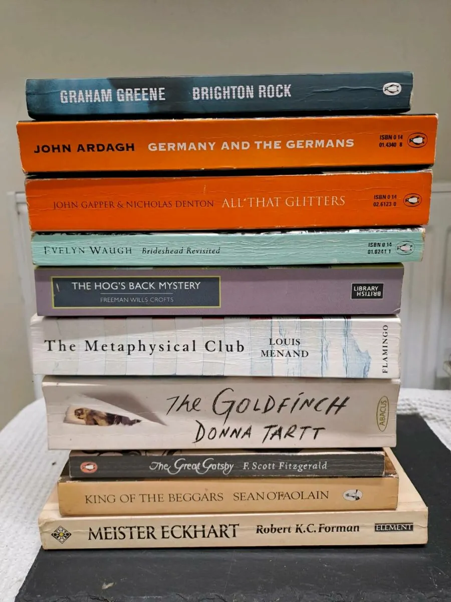 Quality Book Bundle Greene, Fitzgerald, Tartt, W - Image 1
