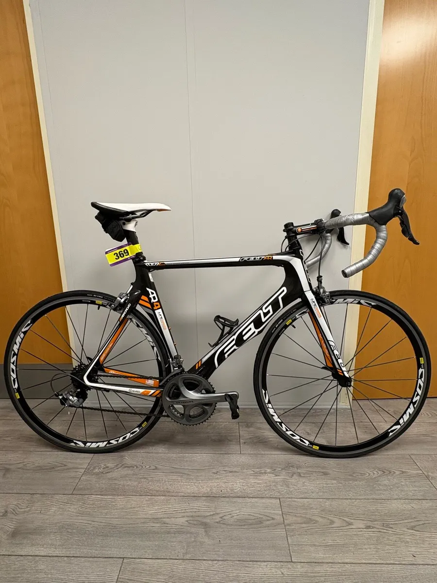 Felt Aero Full Carbon Road Bike - Image 1