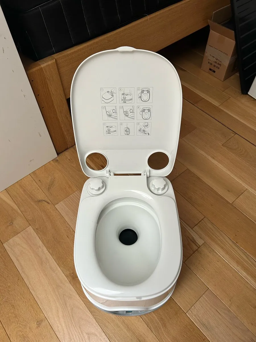 Chemical Toilet - Image 2