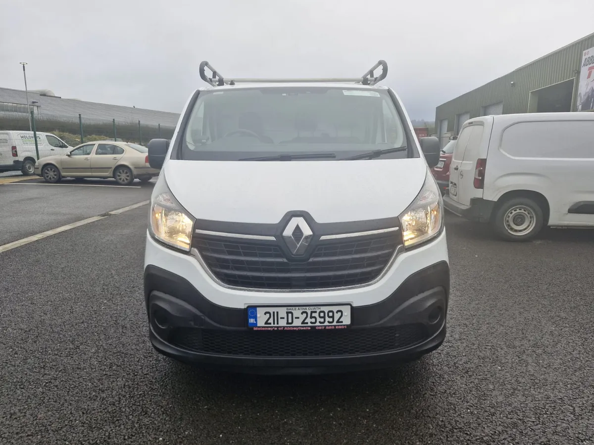 Renault Trafic 2021 - Image 2