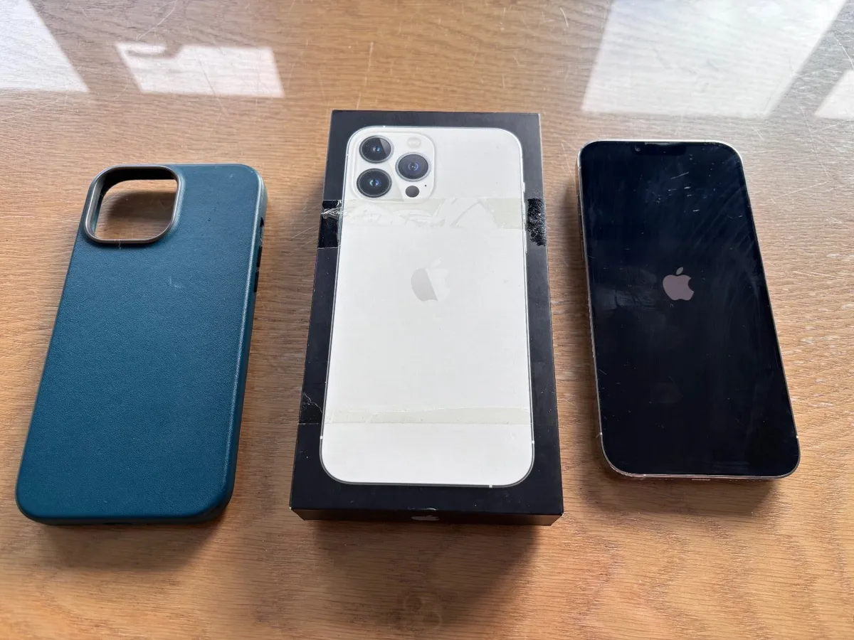 iPhone 13 Pro  Max 128GB + original box & case - Image 1