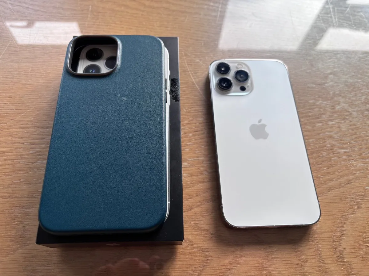 iPhone 13 Pro  Max 128GB + original box & case - Image 3